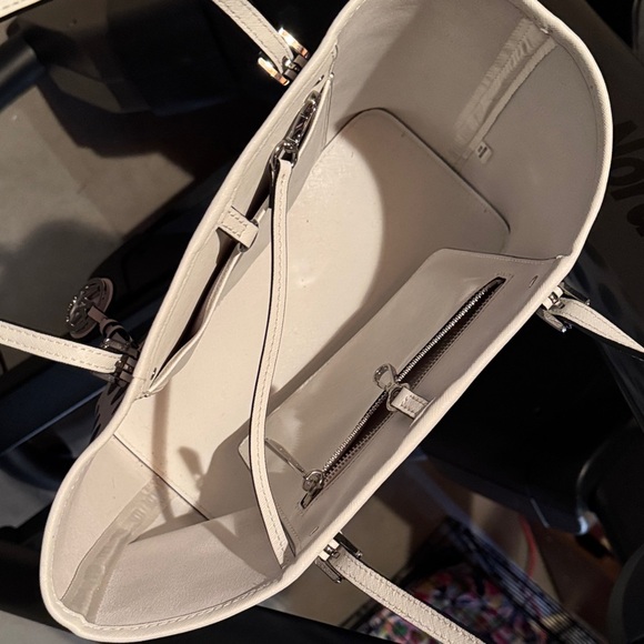 Michael KORS Tote🩷💜🩷💜 - Picture 3 of 13